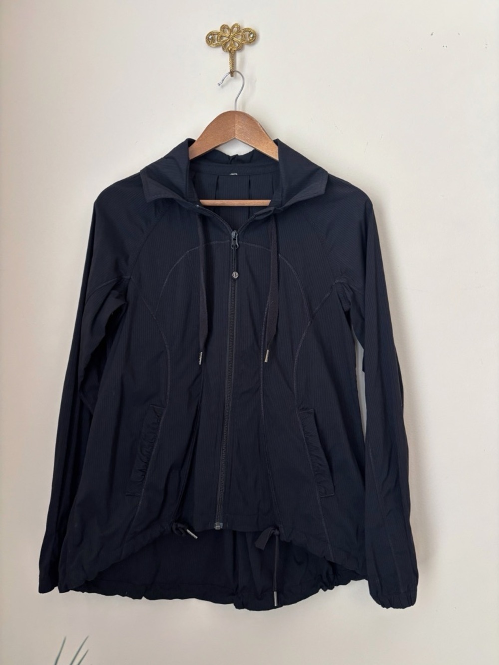 Lululemon Black Transition Full Zip Front Jacket Sz 6